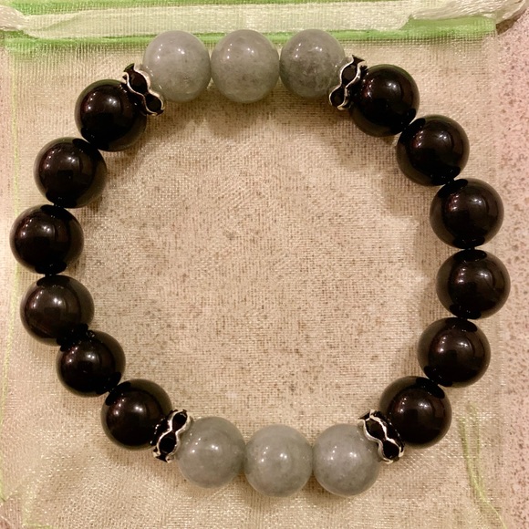 handmade Jewelry - Obsidian and Burmese Jade Natural stones stretch bracelet 10mm